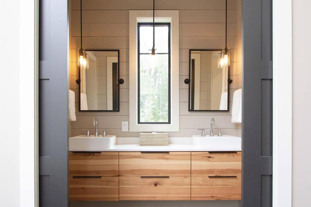 New Rustic Modern Cabin At Lutsen Mountains エクステリア 写真