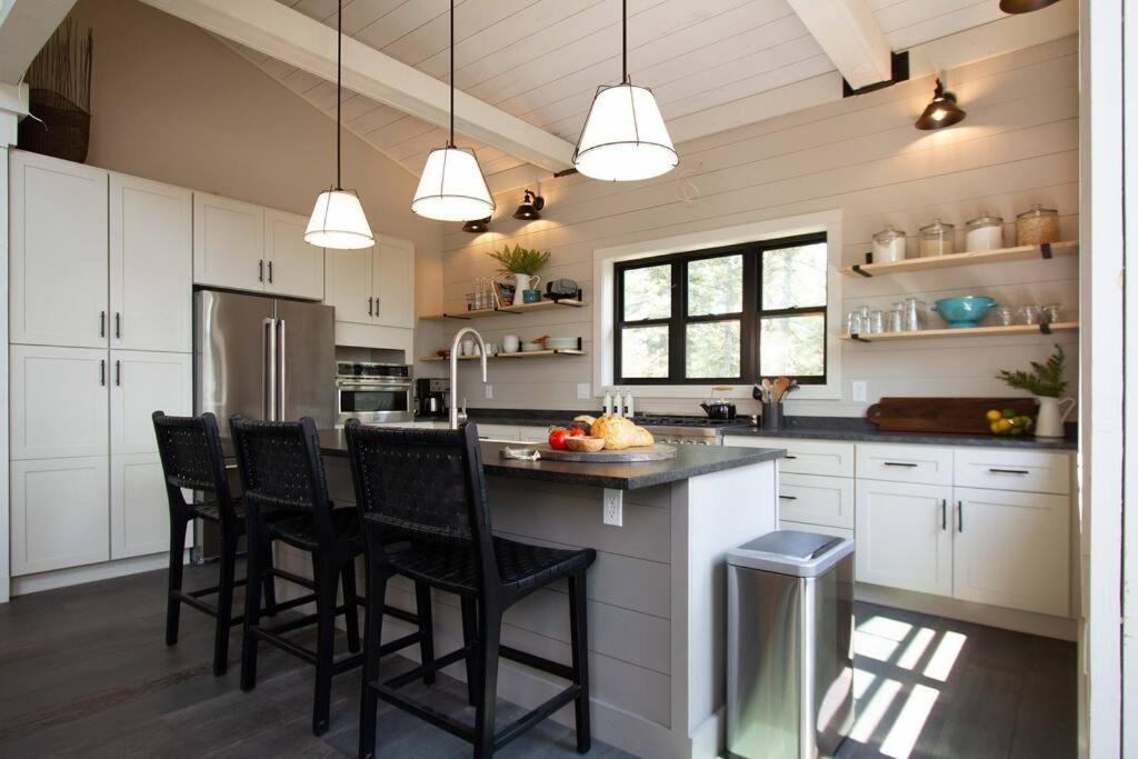 New Rustic Modern Cabin At Lutsen Mountains エクステリア 写真