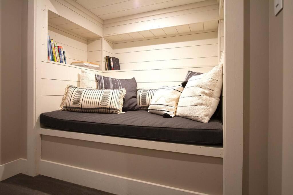 New Rustic Modern Cabin At Lutsen Mountains エクステリア 写真